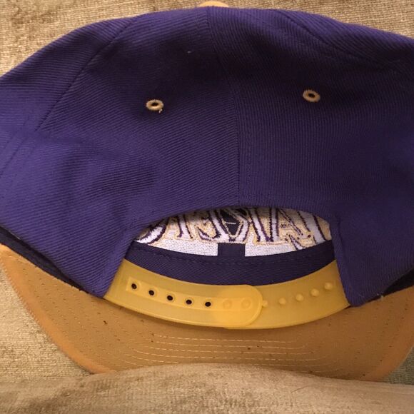Vintage Los Angeles Lakers Snapback Hat Cap Wool Script NBA “Rare” 90’s Hat - Picture 6 of 10